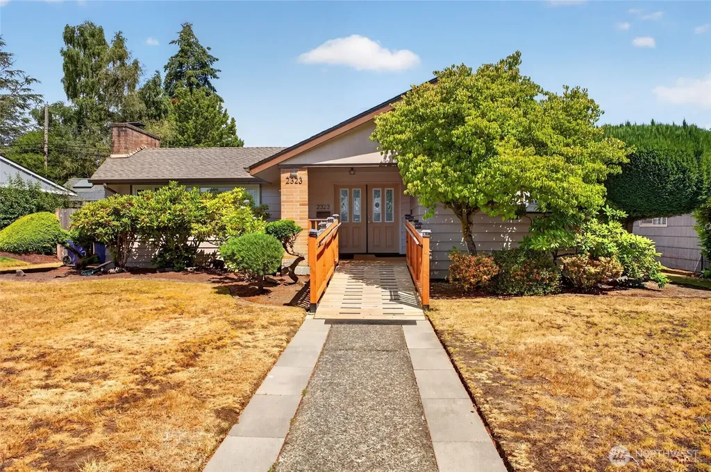 2323 N Highland Street Tacoma WA 98406