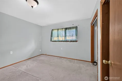 2323 N Highland Street Tacoma WA 98406
