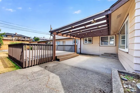 2323 N Highland Street Tacoma WA 98406