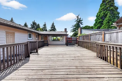 2323 N Highland Street Tacoma WA 98406