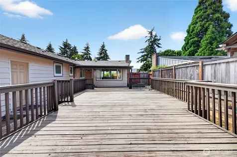 2323 N Highland Street Tacoma WA 98406