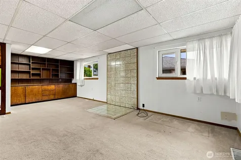 2323 N Highland Street Tacoma WA 98406
