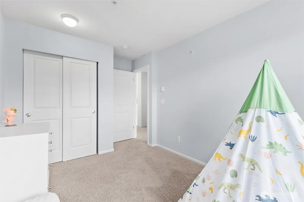 15720 Manor Way Lynnwood WA 98087