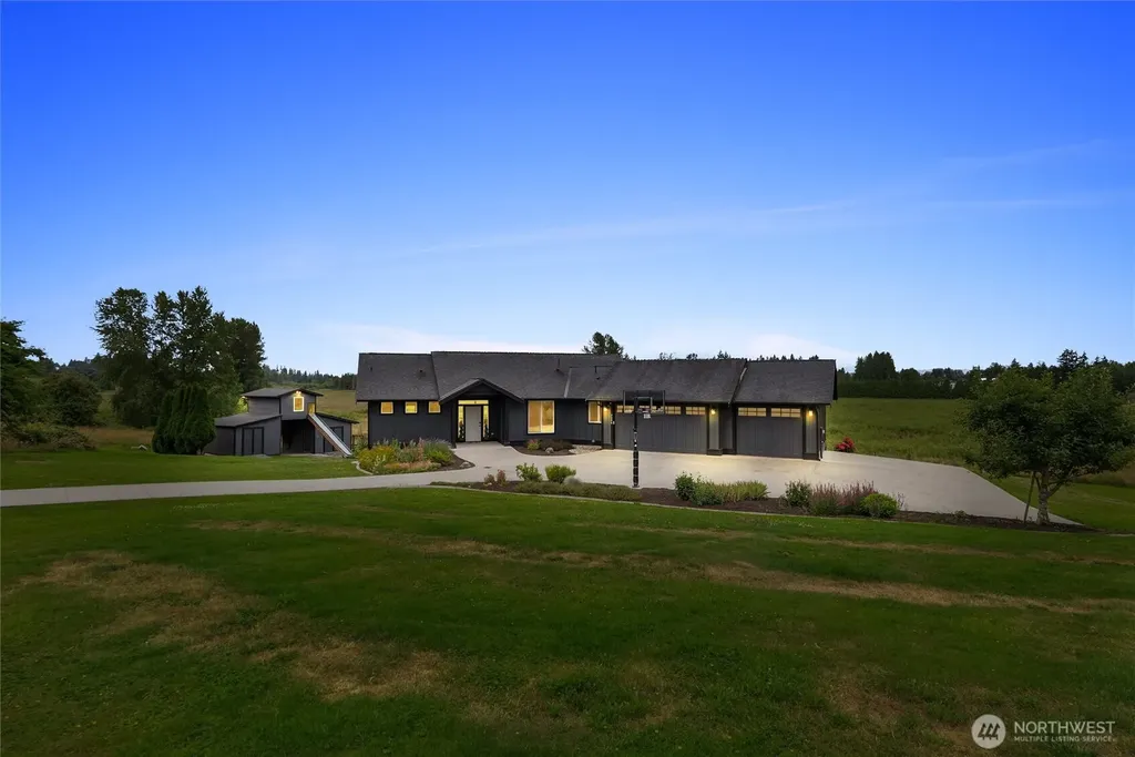 7406 100th Street NE Marysville WA 98270