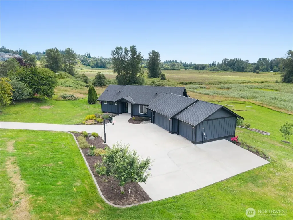 7406 100th Street NE Marysville WA 98270