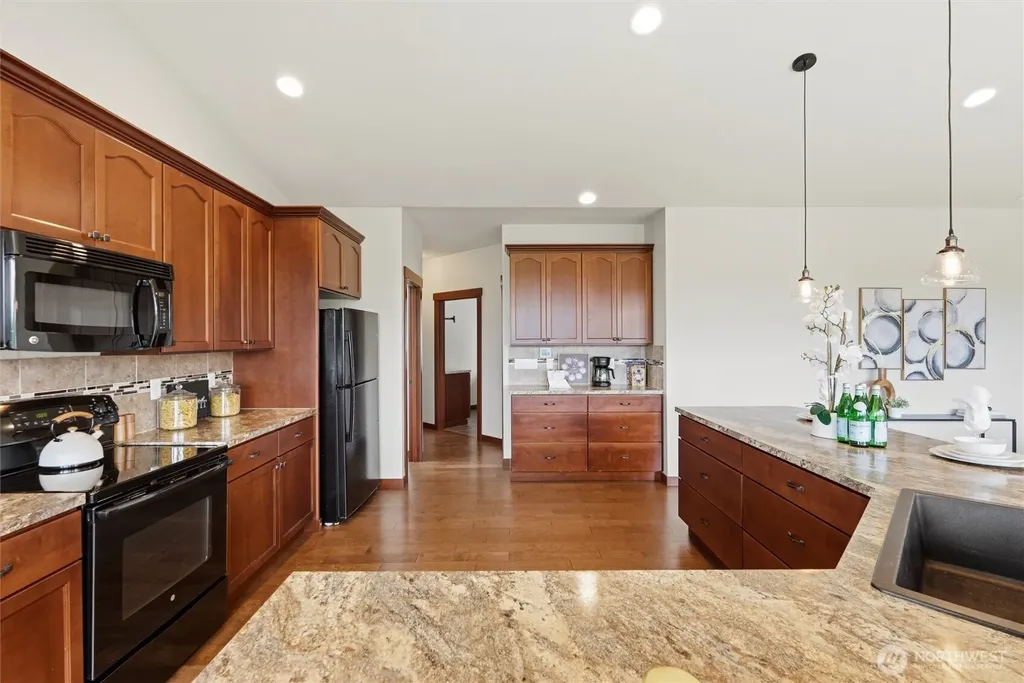 7406 100th Street NE Marysville WA 98270
