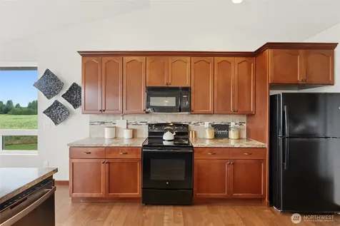 7406 100th Street NE Marysville WA 98270