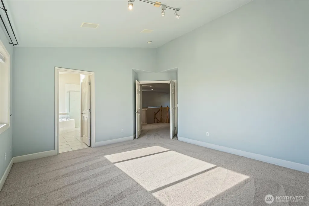 11633 SE 76th Court Newcastle WA 98056