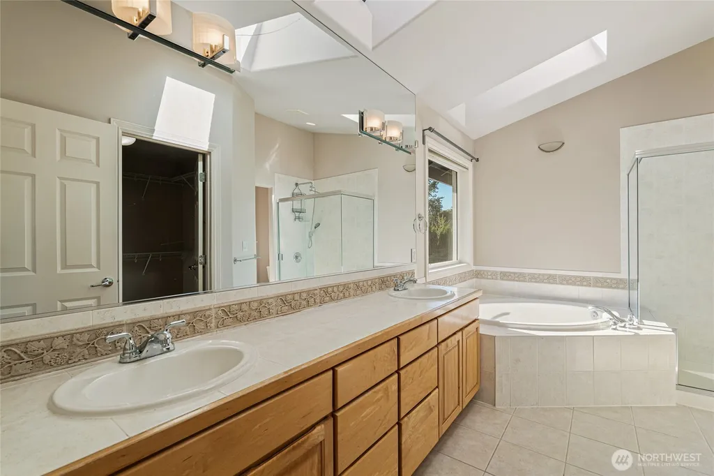 11633 SE 76th Court Newcastle WA 98056