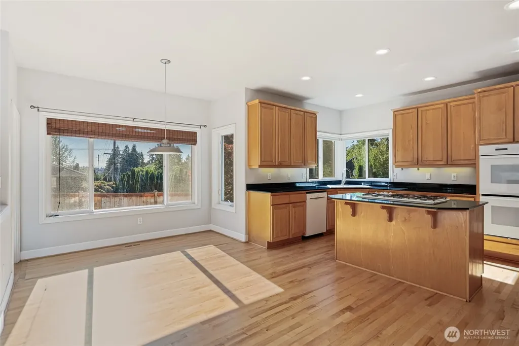 11633 SE 76th Court Newcastle WA 98056