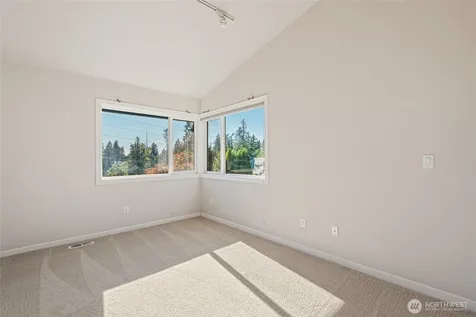 11633 SE 76th Court Newcastle WA 98056