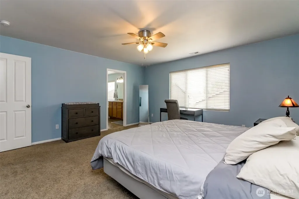 18208 72nd Avenue E Puyallup WA 98375