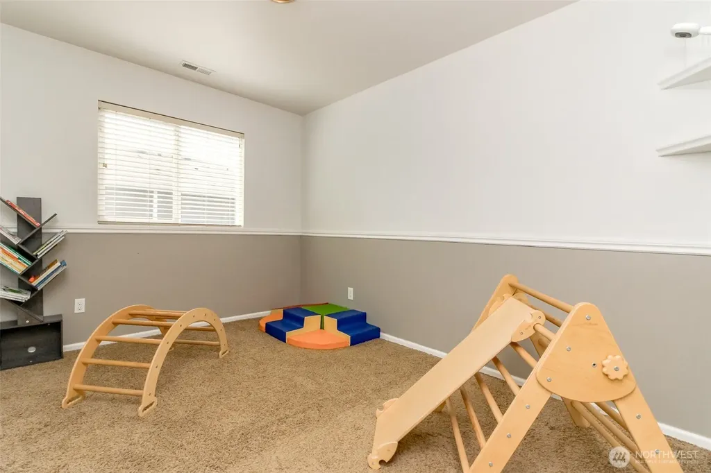 18208 72nd Avenue E Puyallup WA 98375