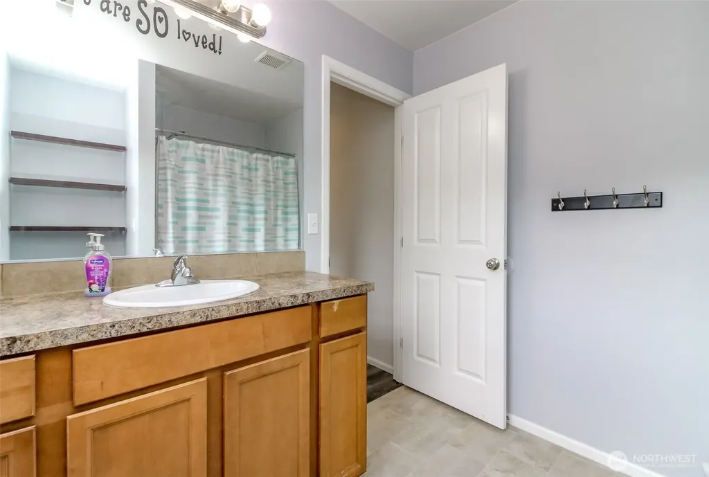 18208 72nd Avenue E Puyallup WA 98375