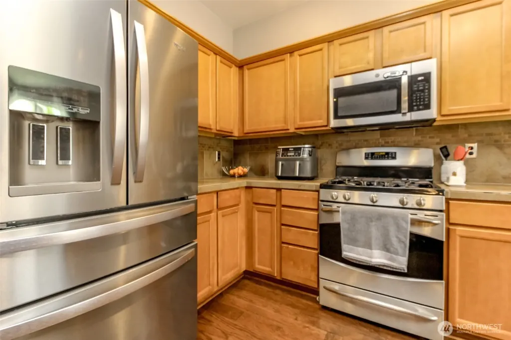 18208 72nd Avenue E Puyallup WA 98375