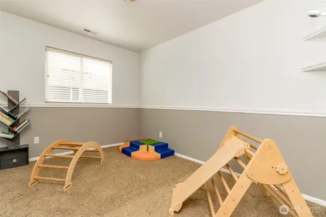 18208 72nd Avenue E Puyallup WA 98375