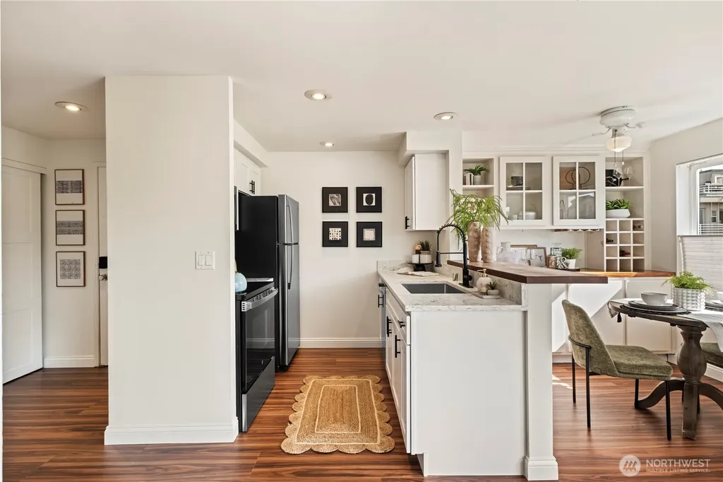 3648 Whitman Avenue N Seattle WA 98103