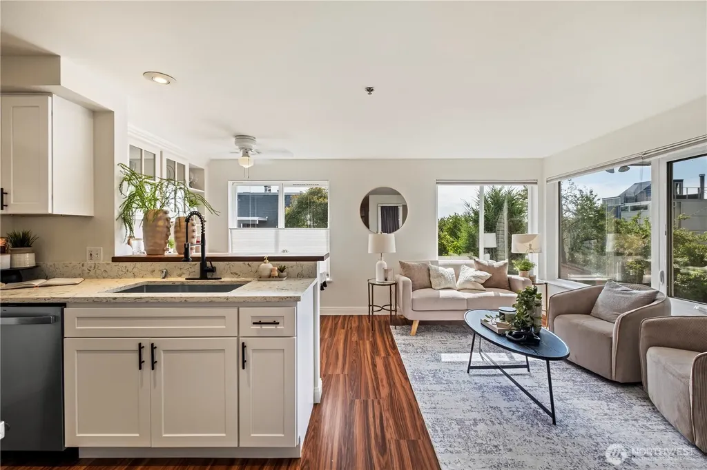 3648 Whitman Avenue N Seattle WA 98103