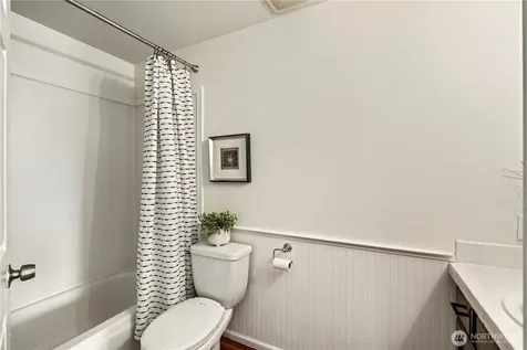 3648 Whitman Avenue N Seattle WA 98103
