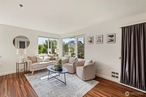 3648 Whitman Avenue N Seattle WA 98103