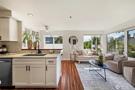 3648 Whitman Avenue N Seattle WA 98103