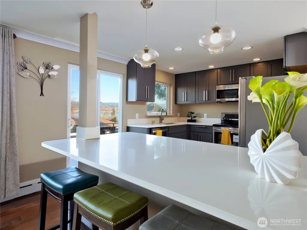 7809 S Sunnyrest Road Seattle WA 98178