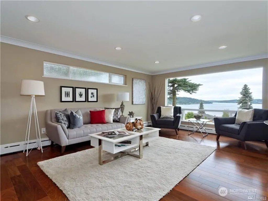 7809 S Sunnyrest Road Seattle WA 98178
