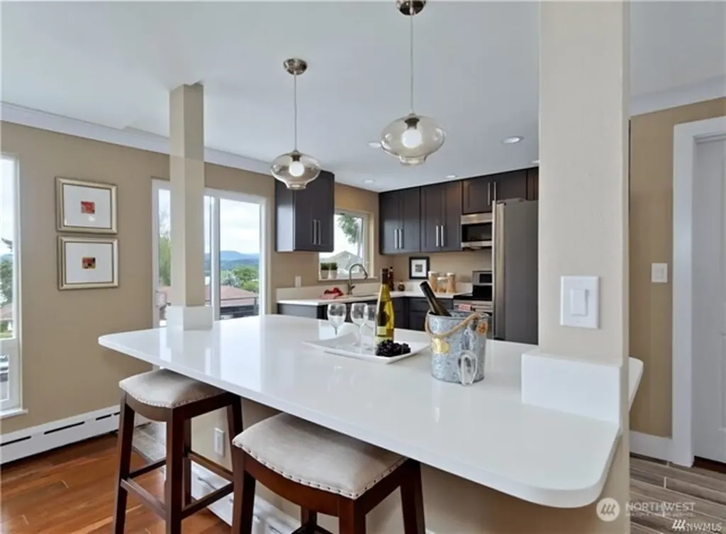 7809 S Sunnyrest Road Seattle WA 98178