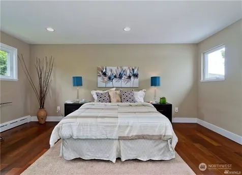 7809 S Sunnyrest Road Seattle WA 98178