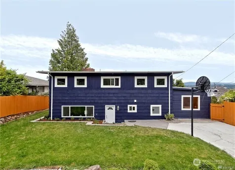 7809 S Sunnyrest Road Seattle WA 98178