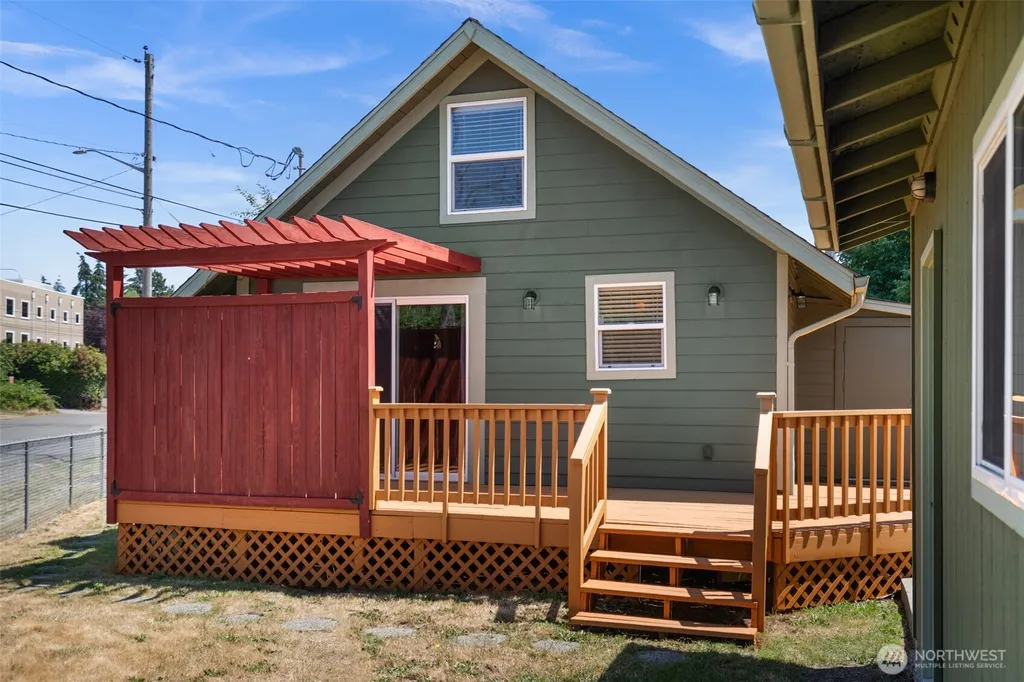 3004 S Warner Street Tacoma WA 98409