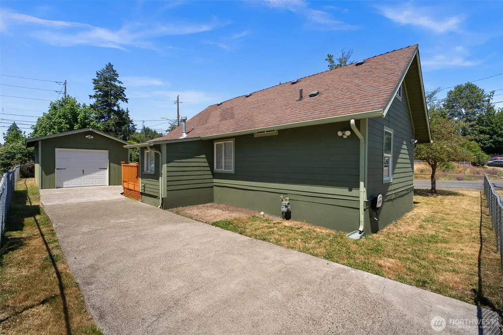 3004 S Warner Street Tacoma WA 98409