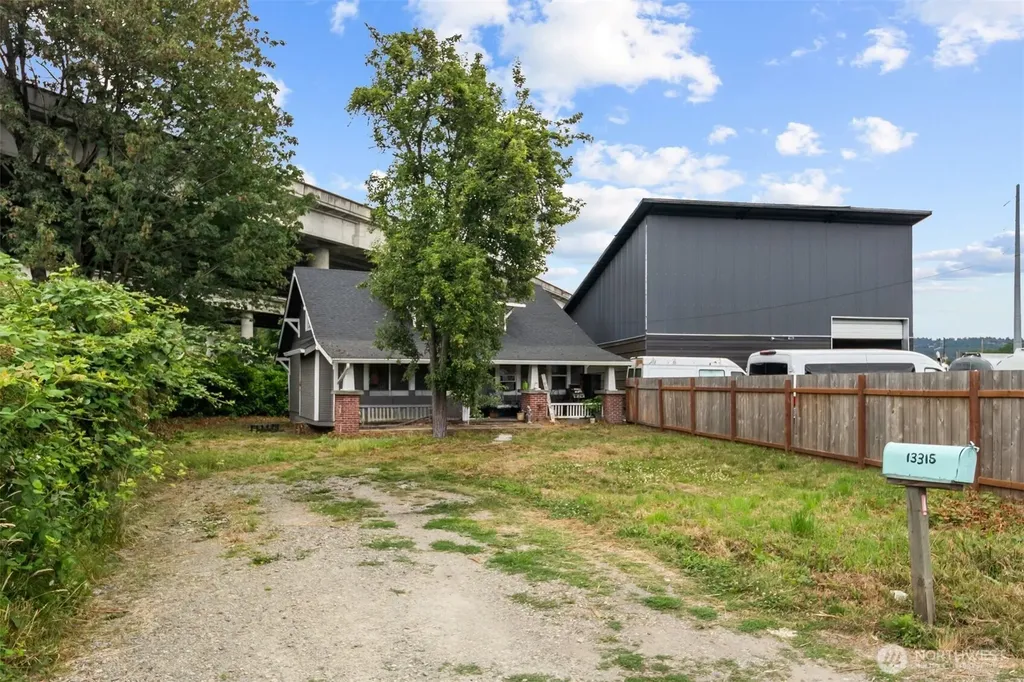 13315 Valley Avenue E Sumner WA 98390