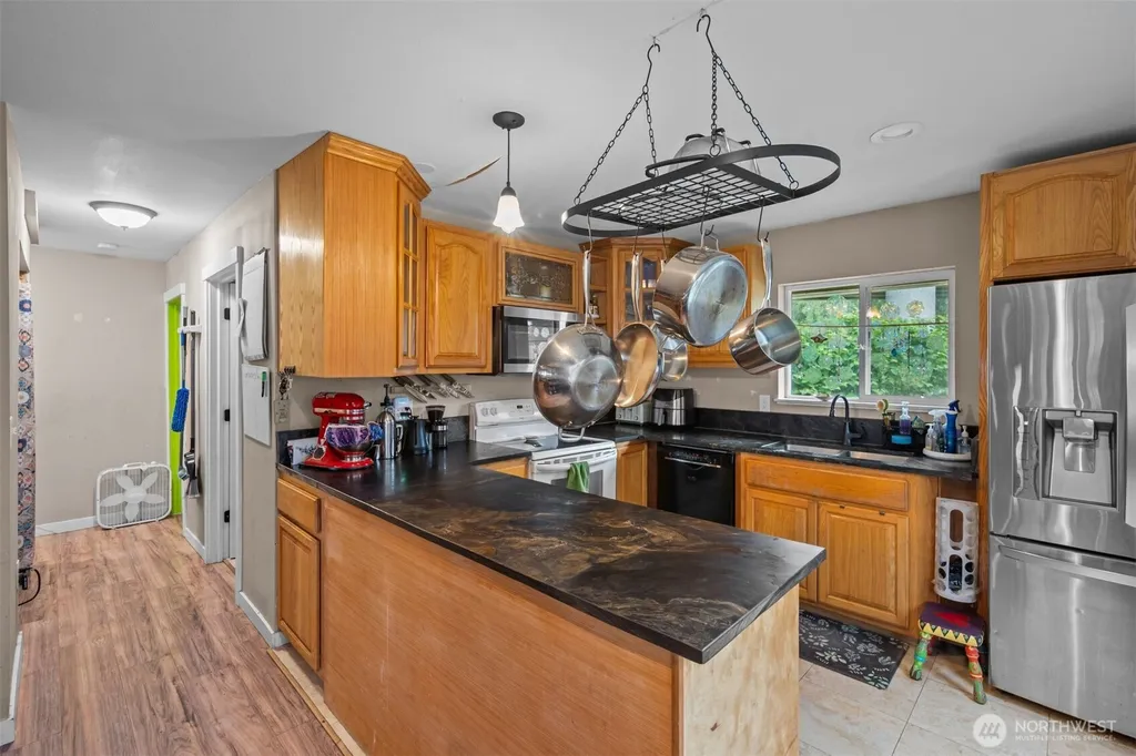 13315 Valley Avenue E Sumner WA 98390