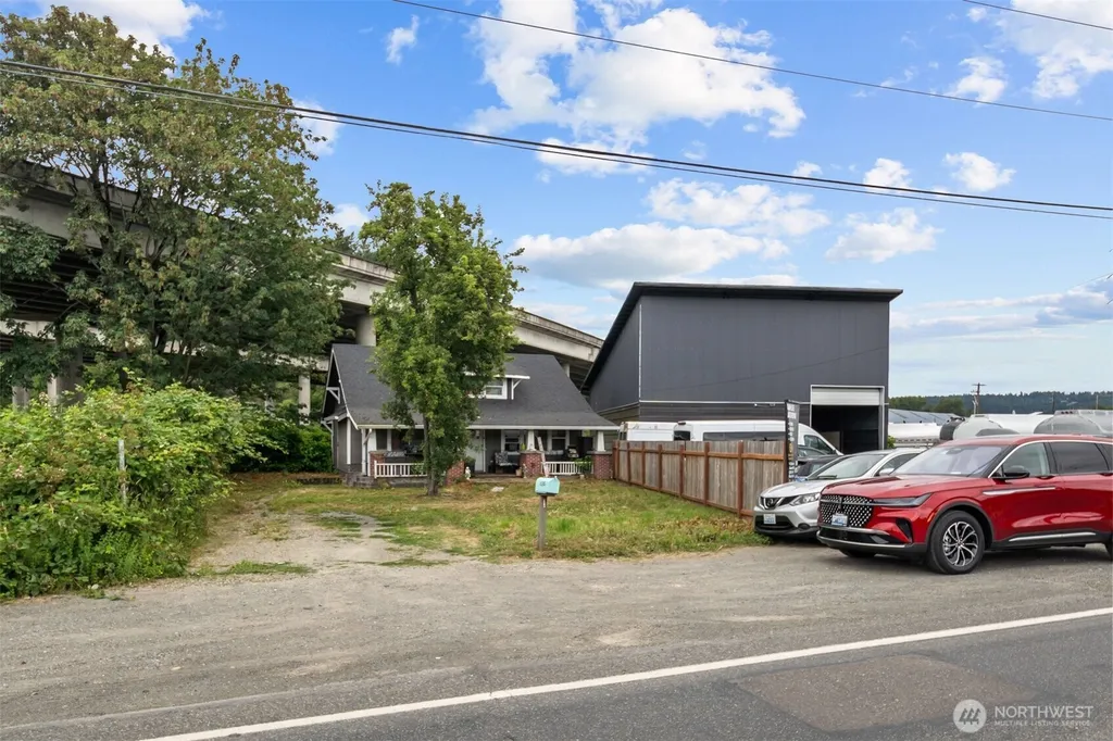 13315 Valley Avenue E Sumner WA 98390