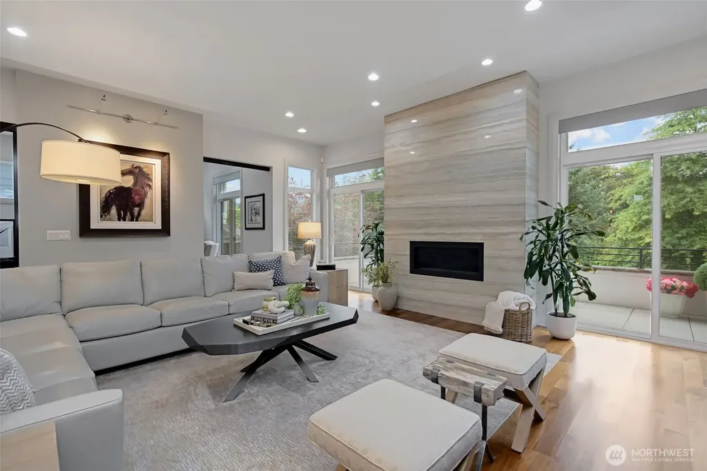 1527 Lyons Avenue NE Renton WA 98059
