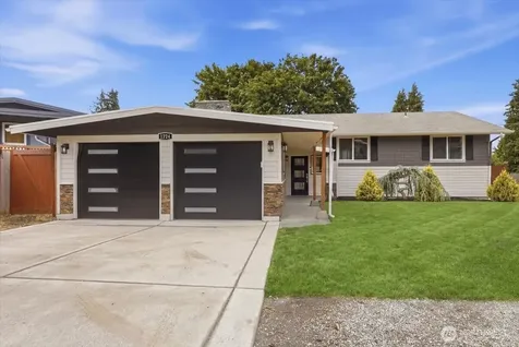 1724 N Narrows Drive Tacoma WA 98406