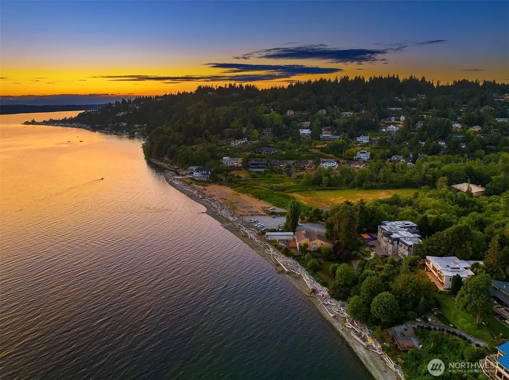 17825 Normandy Terrace SW Normandy Park WA 98166