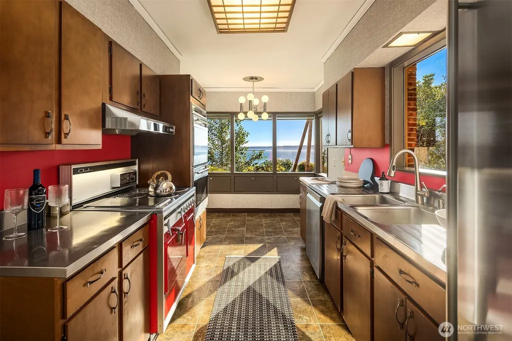 17825 Normandy Terrace SW Normandy Park WA 98166