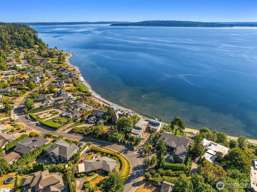 17825 Normandy Terrace SW Normandy Park WA 98166