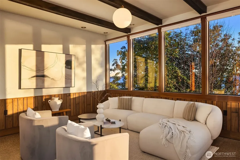 17825 Normandy Terrace SW Normandy Park WA 98166