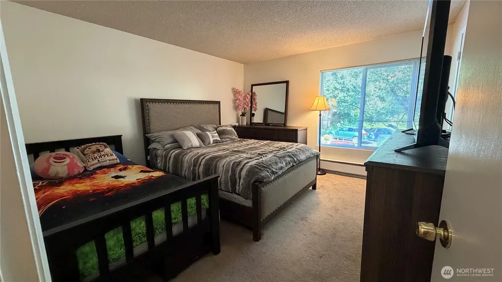 5620 200th Street SW Lynnwood WA 98036