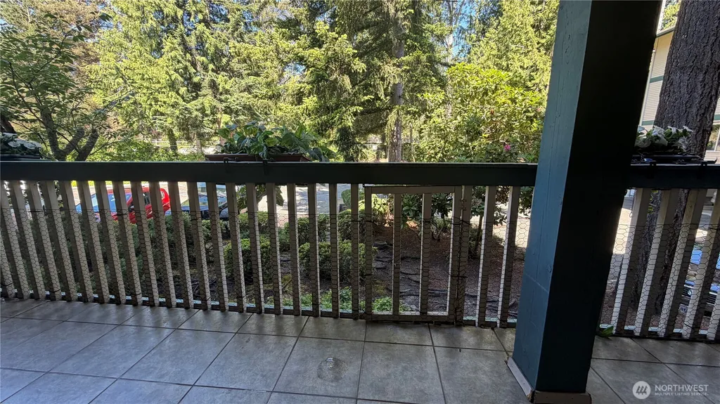 5620 200th Street SW Lynnwood WA 98036