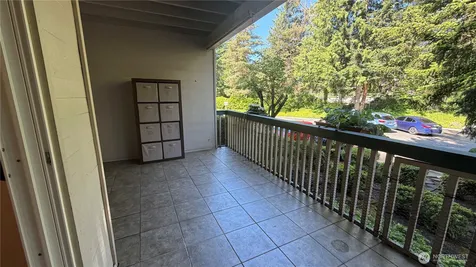 5620 200th Street SW Lynnwood WA 98036