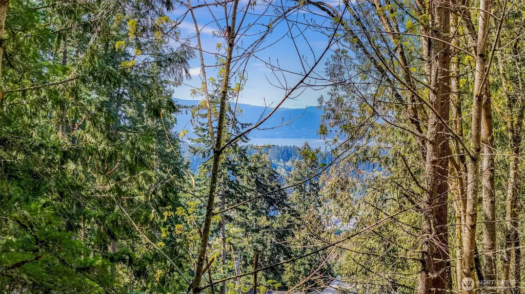1800 40th Place Bellingham WA 98229