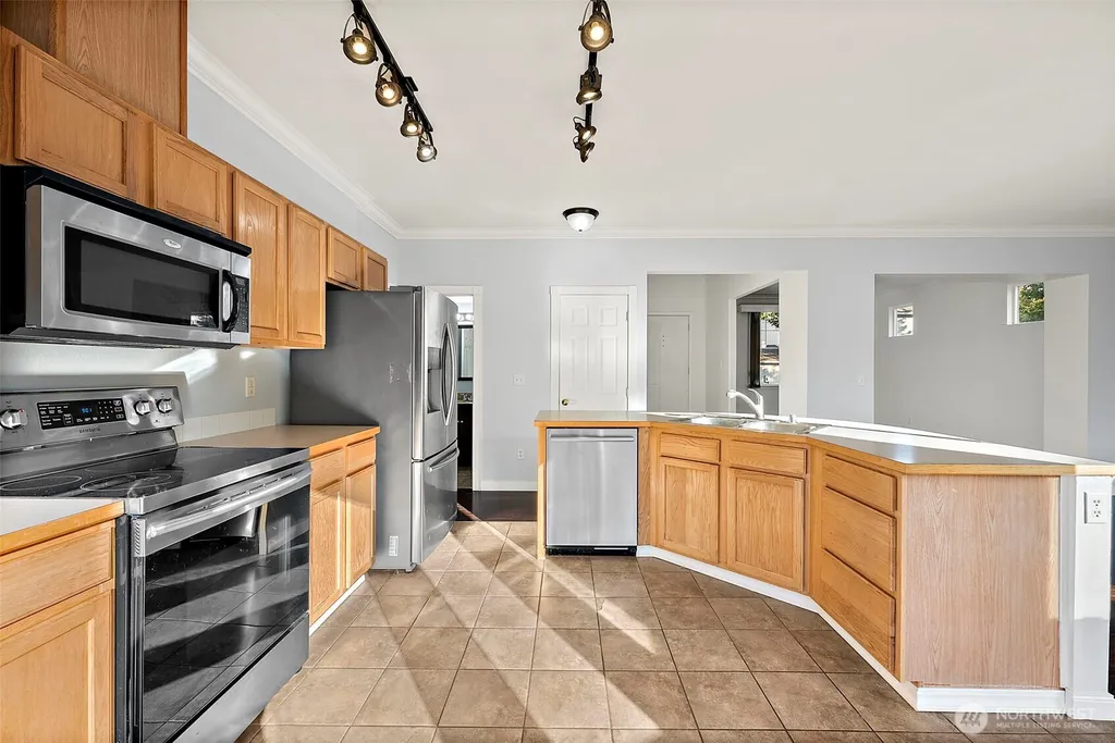 6549 Steamer Drive SE Lacey WA 98513