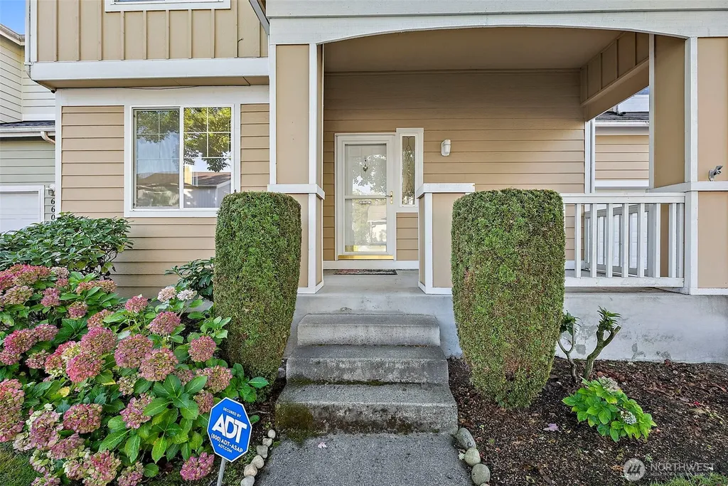 6549 Steamer Drive SE Lacey WA 98513