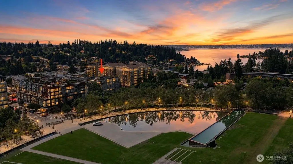 10045 NE 1st Street Bellevue WA 98004