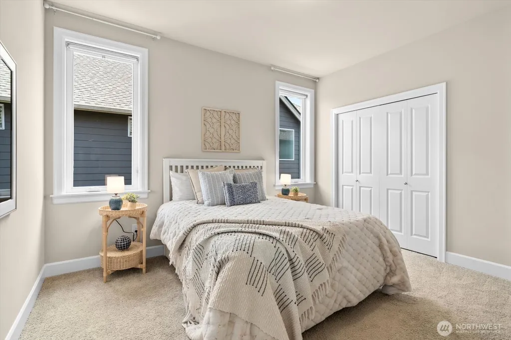 21355 NE 2nd Court Sammamish WA 98074