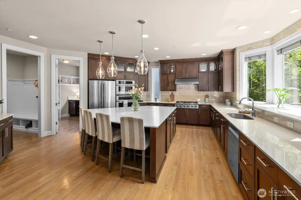 21355 NE 2nd Court Sammamish WA 98074